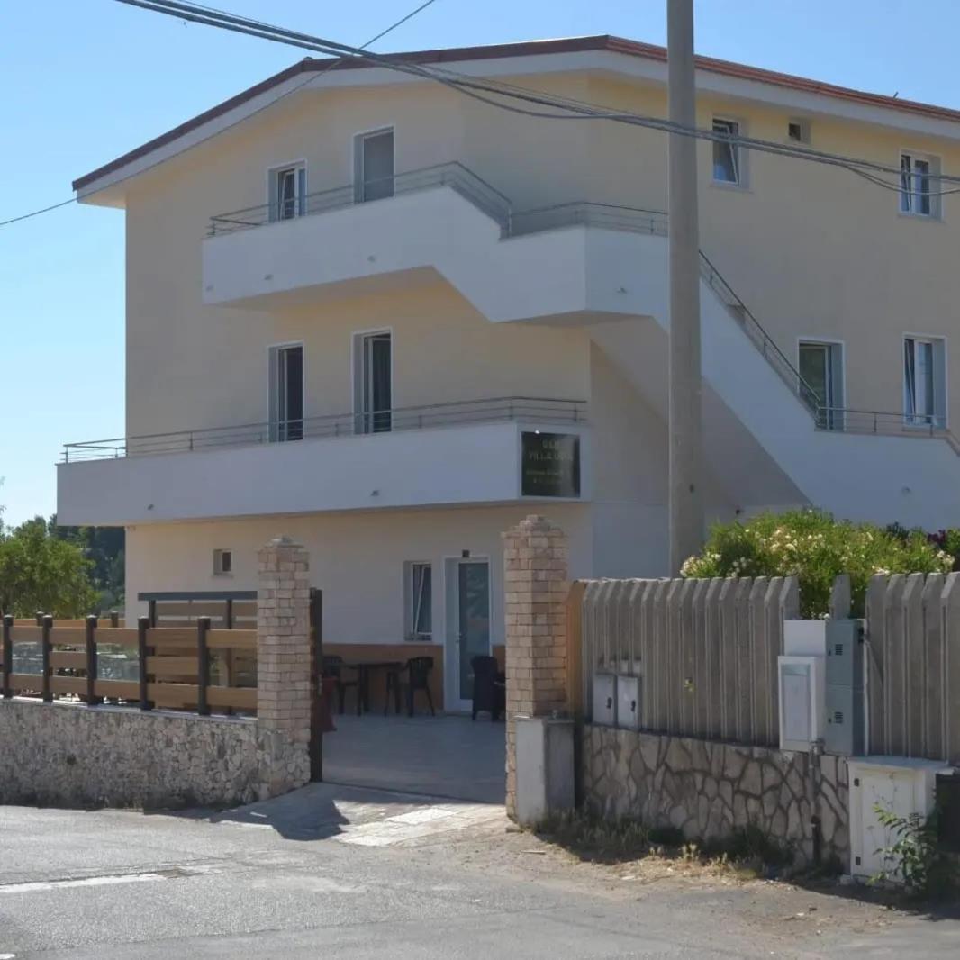 Villa Uria Monolocali Con E Senza Angolo Cottura Ischitella Bagian luar foto