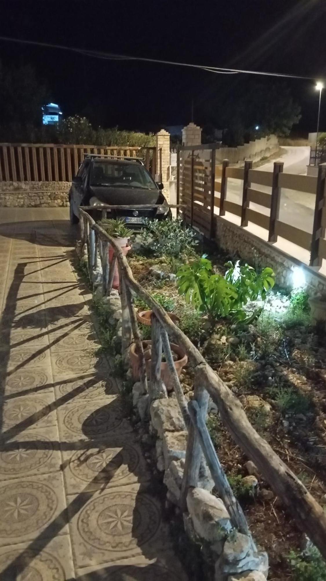 Villa Uria Monolocali Con E Senza Angolo Cottura Ischitella Bagian luar foto